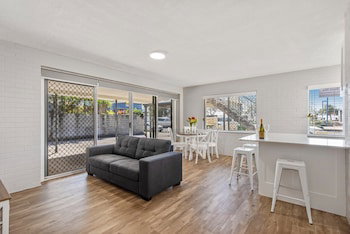 Sea-Hi Beachside Apartment - Accommodation Guide 6