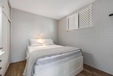 Sea-Hi Beachside Apartment - Accommodation Guide 2