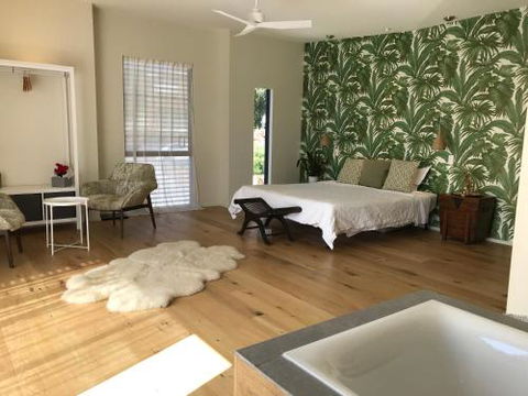 Brightwater Retreat - Accommodation Guide 6