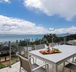 Maison de la mer 30 Mulubinda Parade  luxurious linen aircon  panoramic views - Accommodation Guide