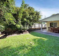 Roderick Street 52 Moffat Beach - Accommodation Asia
