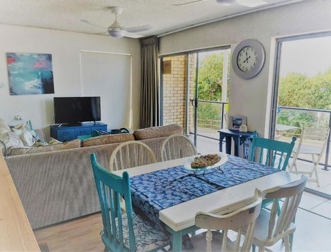 Moondara Unit 2 21 Bulcock Beach Esplanade Bulcock Beach - Accommodation Asia 1