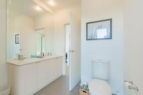 Shore To Relax Family Or Corporate Bookings Only - Accommodation Guide 2