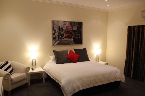 Gundaroo Manor Bed & Breakfast - Accommodation Guide 3