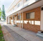 Beachside Shoal Bay Unit 6 - Accommodation Guide