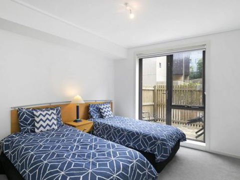 APARTMENT 11 PACIFIC APARTMENTS - Accommodation Asia 5