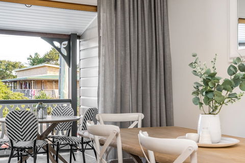 A PERFECT STAY Luxe & Bloom - Accommodation Guide 1