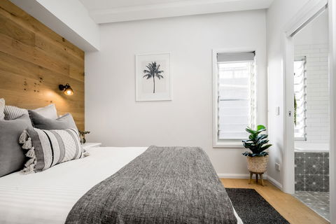 A PERFECT STAY Luxe & Bloom - Accommodation Guide 0
