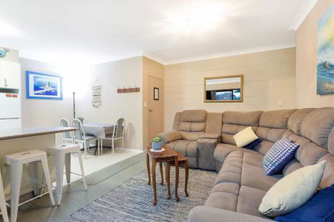 Apollo Unit 7 - Accommodation Guide 1