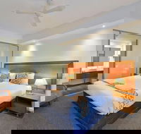 Sea Side 104 - Accommodation Guide