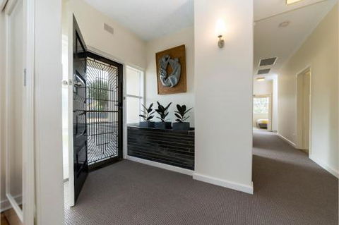 Barossa Idyll - Accommodation Guide 5