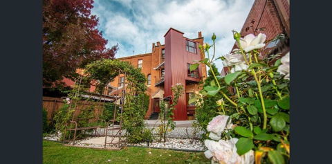 Grand & Central On George Unique Opulent - Accommodation Guide 6