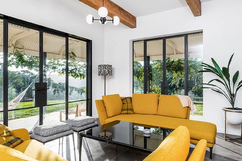 Your Luxury Escape - Fairway - Accommodation Asia 4