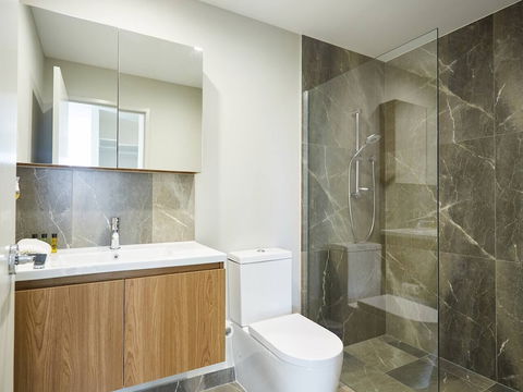 Luxurious 2bed 2bath APT With Parking@southport - Accommodation China 2