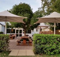 Kootingal Hotel - Accommodation Guide