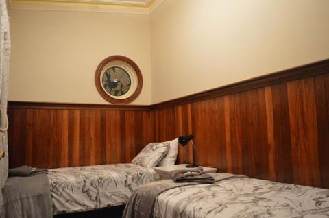 Gargoyle Lodge - Accommodation Asia 5