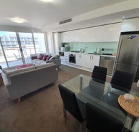 just listed Bolton St. 1br 350m walk to Newcastle beach  Wifi end Eand - Accommodation Asia