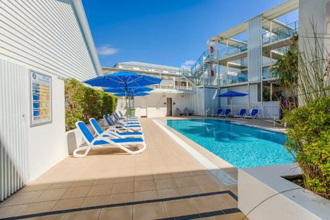 Unit 8 Plantation Resort Rainbow Beach Plantation Resort Air Conditioned Pool & Outdoor Spa - Accommodation Guide 1