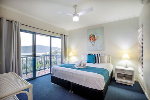 Serenity Over The Sea - Accommodation Guide 4