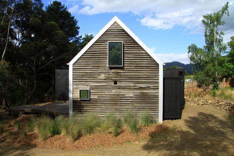 Big.Shed.House - Accommodation Asia 6