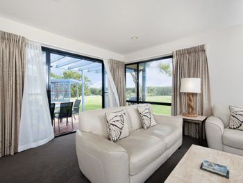 Flagship Villa 111 Horizons Golf Club - Accommodation Asia 1