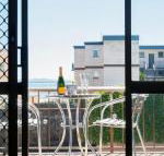 1 BAHIA 47 RONALD AVE  GREAT LOCATION WITH FILTERED WATER VIEWS - Accommodation Guide