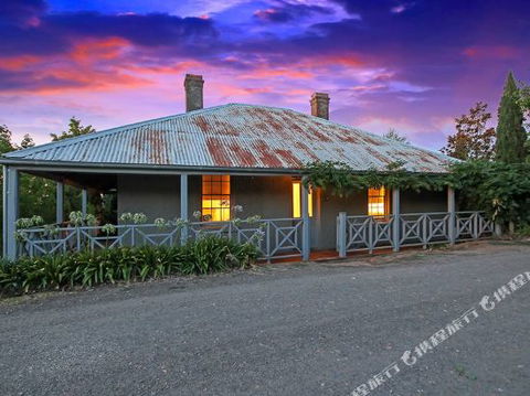 Beechworth 4a Albert Road - Accommodation Guide 2