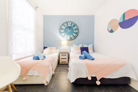 Bondi Beachfront Stay - Accommodation Guide 5