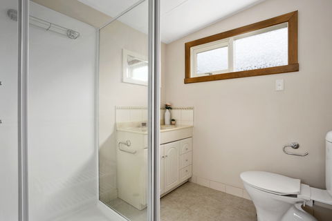 Beauty Point - Accommodation Guide 3