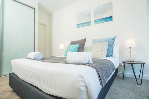 Modern And Chic Apartment Next To Parramatta Station - Accommodation Asia 4