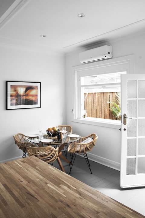 Beach Cottage In Bondi - Accommodation Guide 6