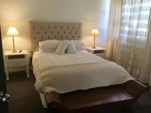 The Woolshed - Accommodation Guide 7