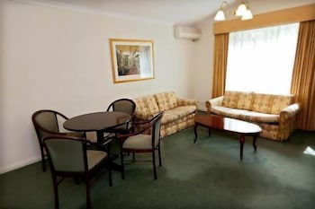 Elizabethan Lodge - Accommodation Asia 1