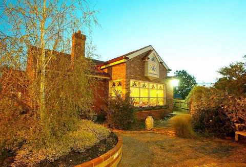 Carter Cottages - Accommodation Asia 1