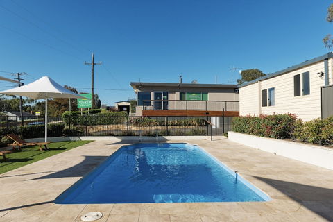 Crestview Tourist Park - Accommodation Asia 1