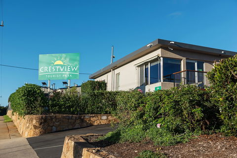 Crestview Tourist Park - Accommodation Asia 0