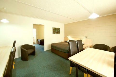 Box Hill Motel - Accommodation Guide 4