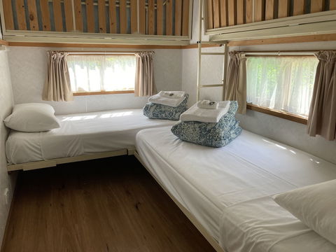 Daysy Hill Country Cottages - Accommodation Asia 1