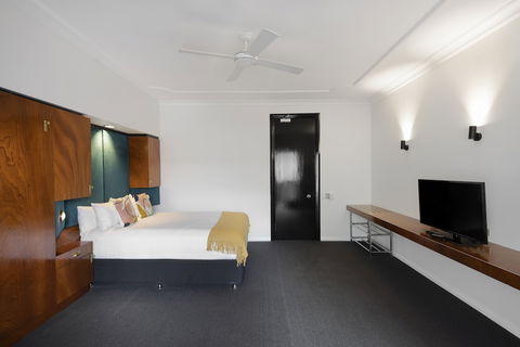 Regents Court Sydney - Accommodation Guide 6