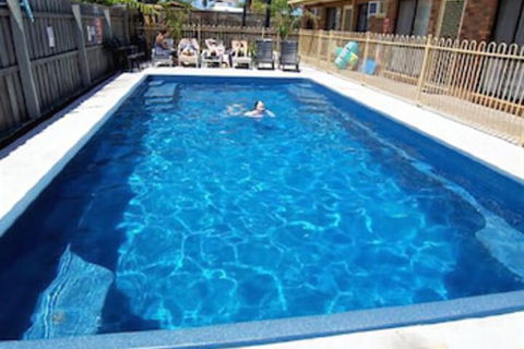 Allambi Holiday Apartments - Accommodation Guide 5