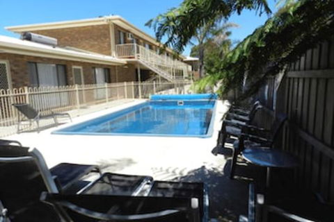 Allambi Holiday Apartments - Accommodation Guide 7