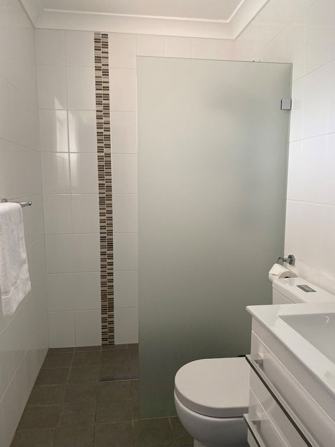 Huskisson Beach Motel - Accommodation Guide 4