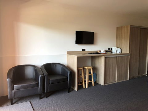 Huskisson Beach Motel - Accommodation Guide 2