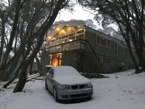 Amber Lodge Mt Buller - Hostel - Accommodation Guide 1