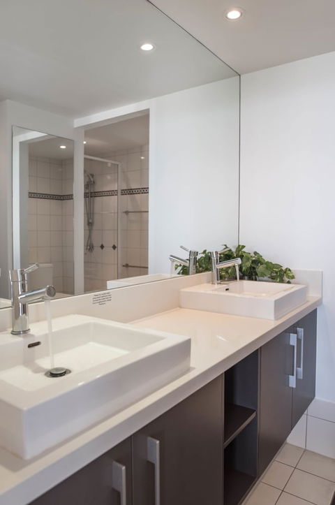 Noosa Crest - Accommodation Asia 6