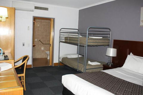 The Capital Airport Motel - Accommodation Guide 2