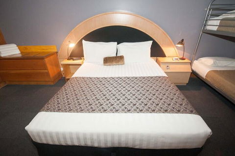 The Capital Airport Motel - Accommodation Guide 6