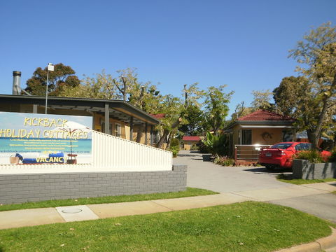 Kickback Cottages - Accommodation Asia 0