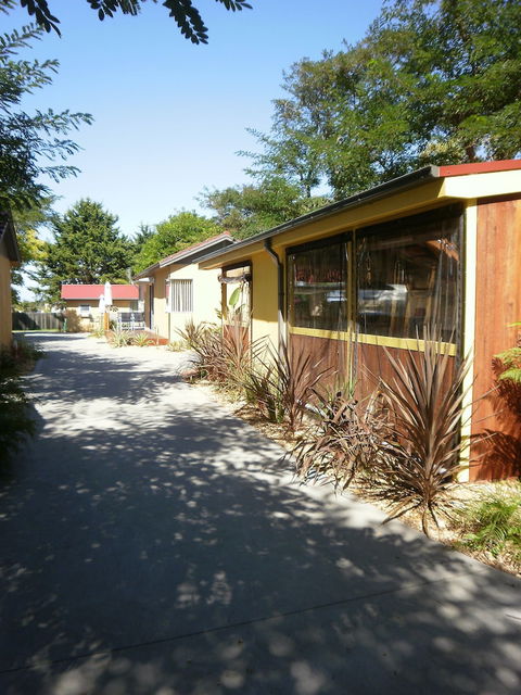 Kickback Cottages - Accommodation Asia 2