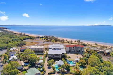 Beaches On Lammermoor Apartments - Accommodation Asia 0